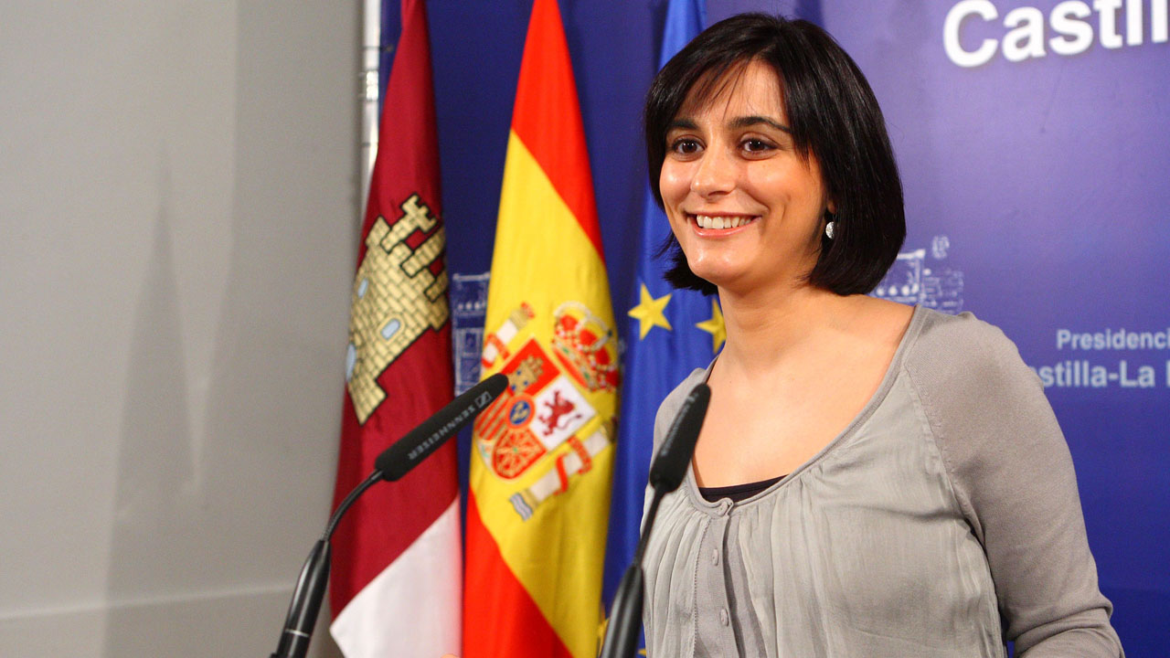 La portavoz del Gobierno regional afirma que es hora de que todos demostremos quien defiende el agua en C-LM y quien no