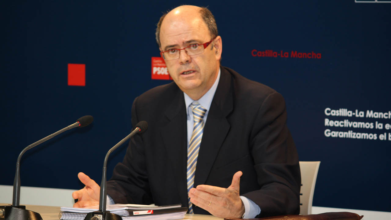 “Si es verdad que como dice el PP sólo nos separan nimiedades, no hay razón para que el próximo 8 de abril se diera el visto bueno al Estatuto”