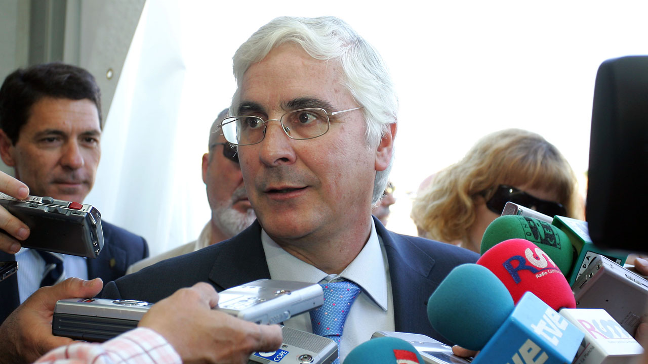 Barreda exige a Murcia que explique si están utilizando el agua del trasvase para regar campos de golf