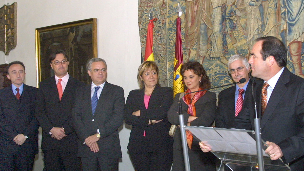 José Bono dice que no quebrará su compromiso &#8216;político, vital y humano&#8217; con Castilla-La Mancha