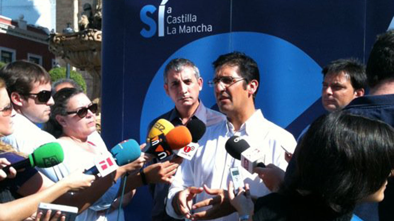 ‘Sí a Castilla-La Mancha’ llega a Valdepeñas para expandir el «orgullo de ser de esta tierra»