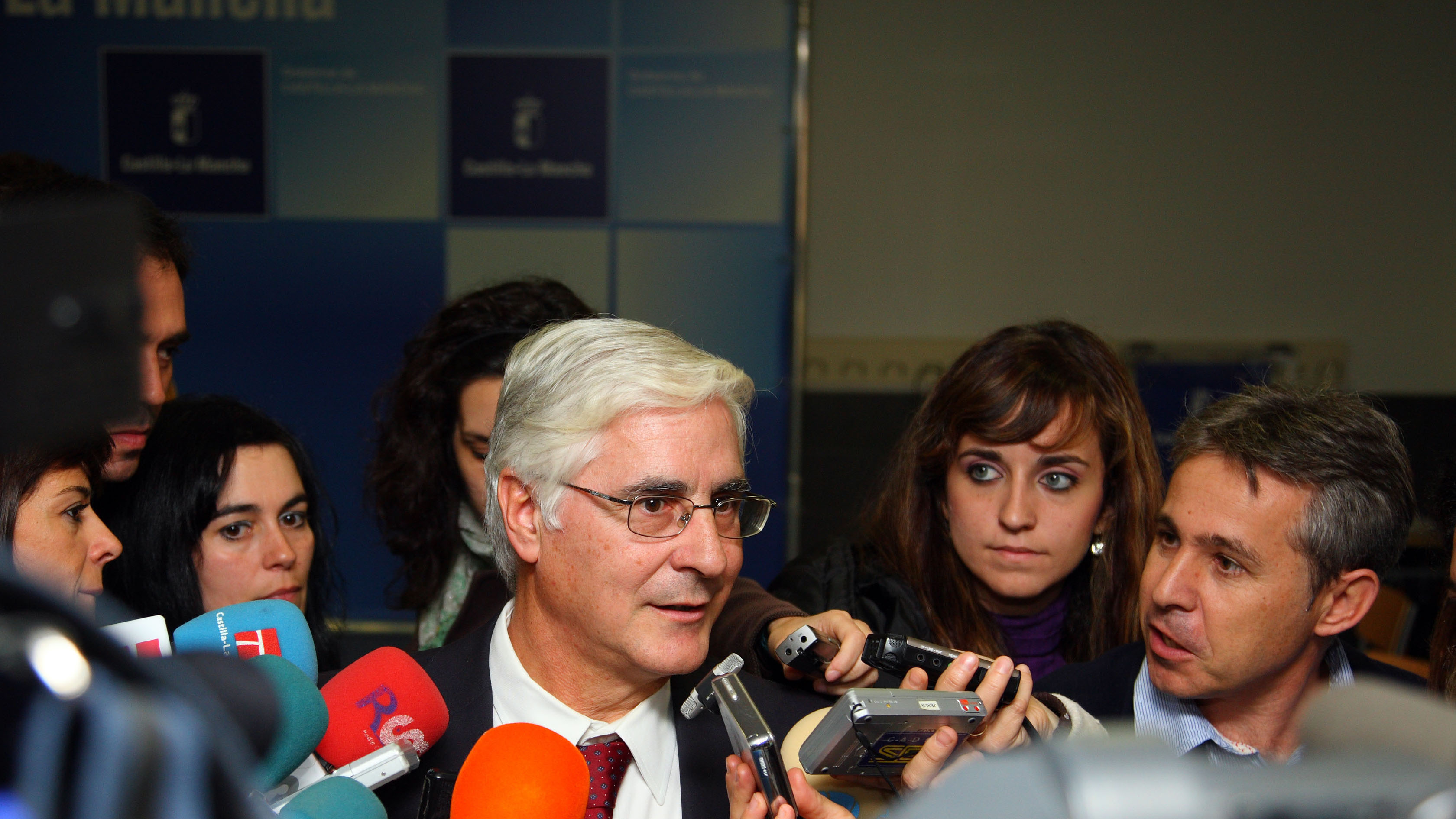 El presidente Barreda lamenta que en asuntos como el del agua de Cospedal esté más entregada a sus intereses que a los de C-LM