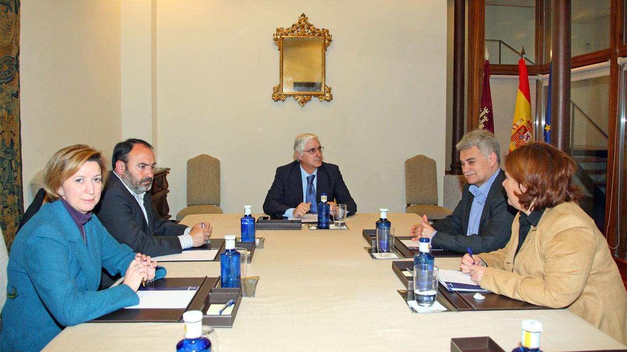 C-LM pone en marcha ‘RED’, una respuesta al desempleo que garantiza ingresos en los hogares en los que no se percibe ninguna renta