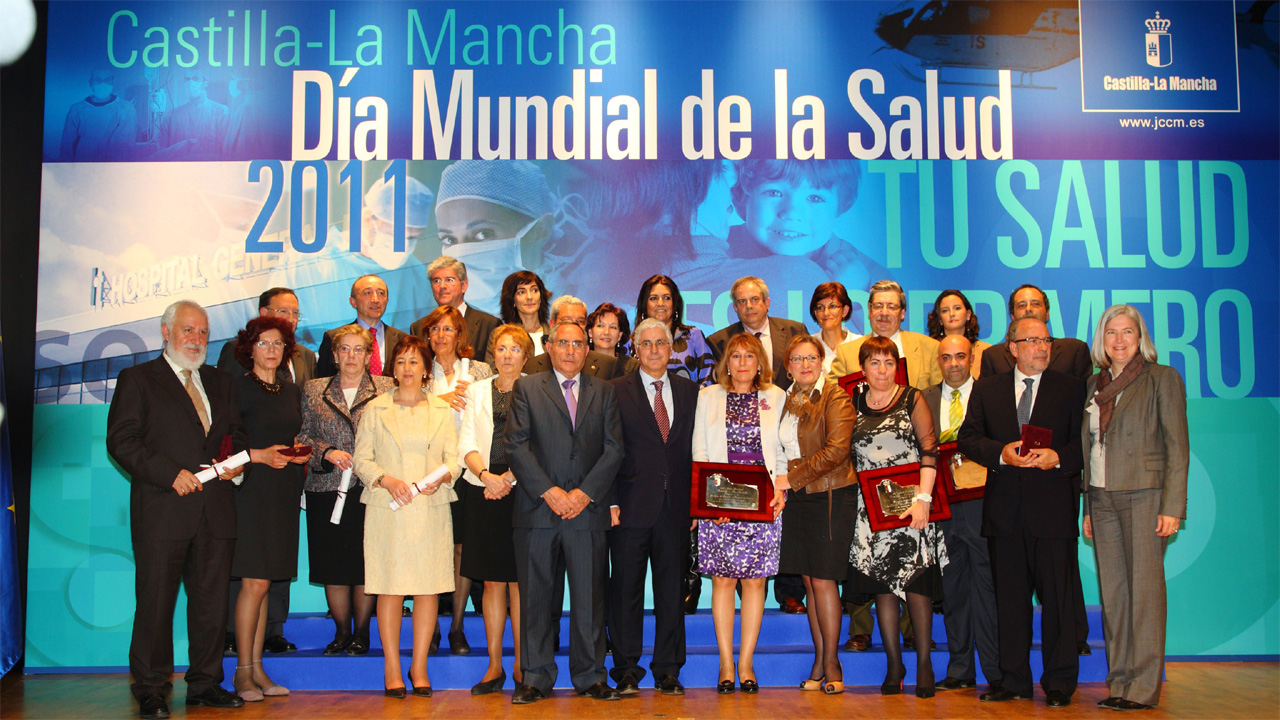 Barreda destaca el notable alto que los usuarios dan al sistema sanitario regional pero seguirá trabajando por conseguir el sobresaliente