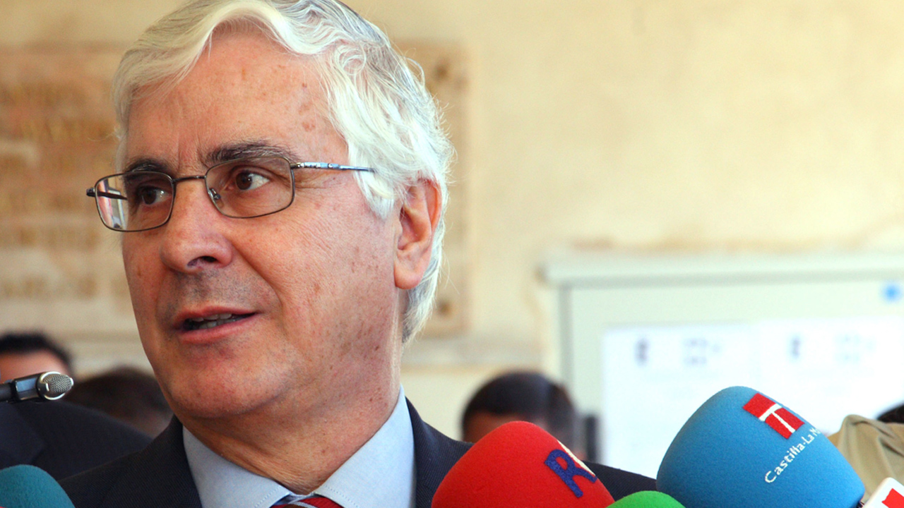 Barreda cree que compatibilizar alcaldía y puesto en las Cortes «no es lo mejor»