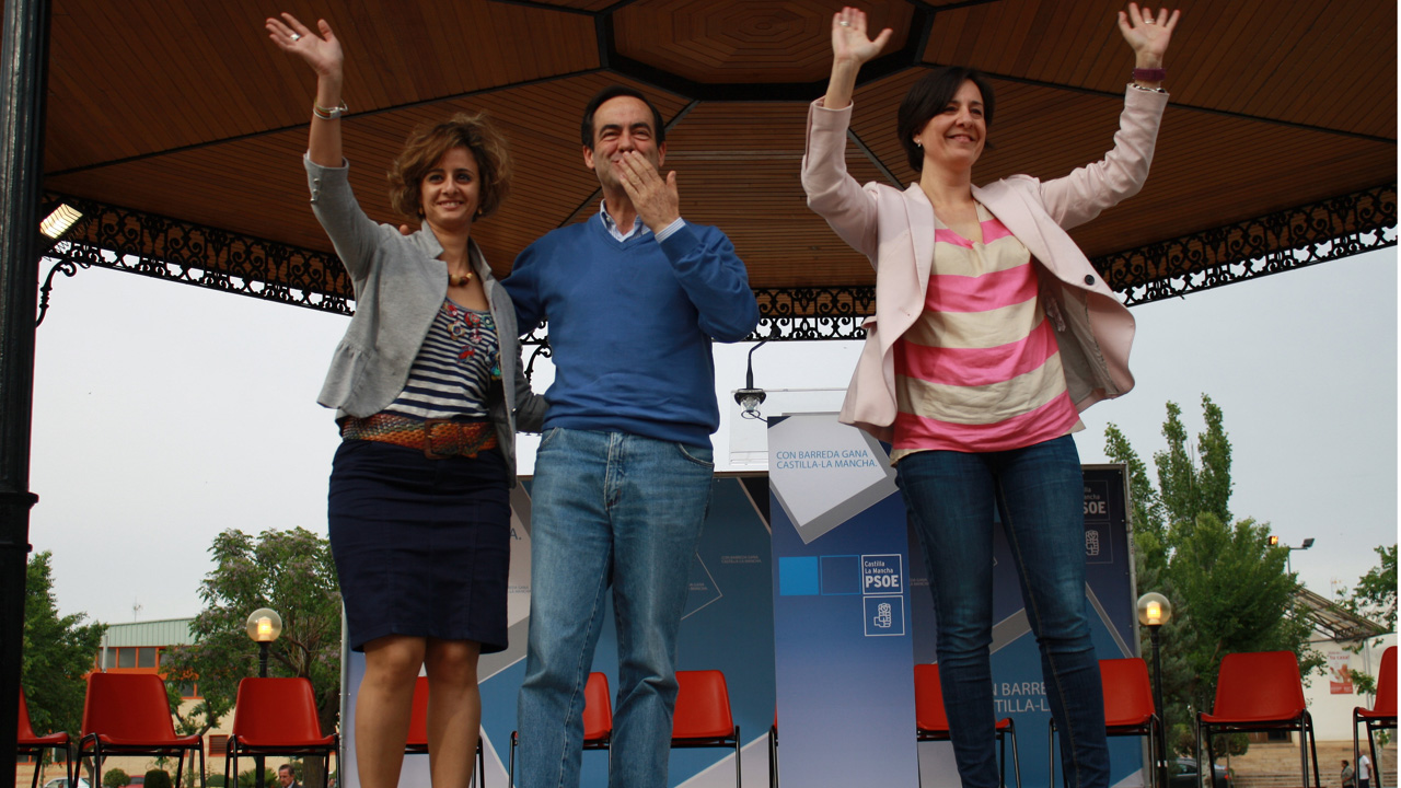 José Bono defiende el modelo honrado de Barreda frente al modelo político del insulto y la falta de respeto