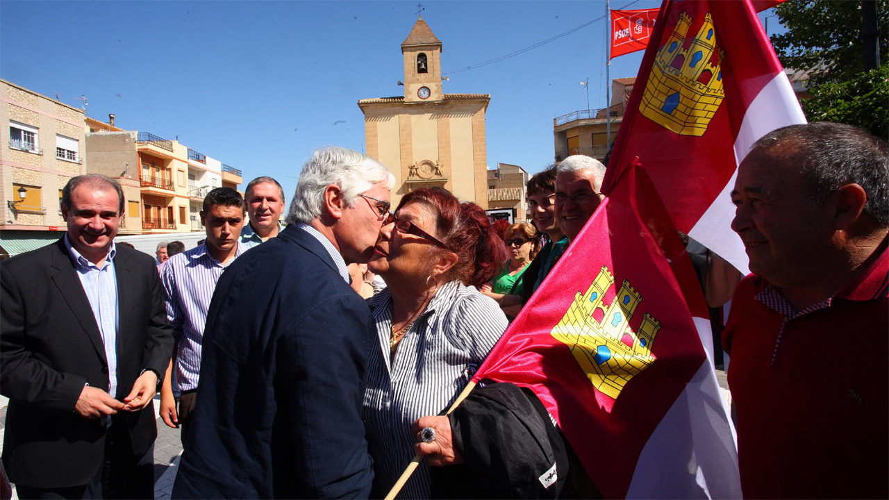 «No quiero un modelo de sanidad privado y que no atienda a los dependientes como el de Madrid o Valencia»