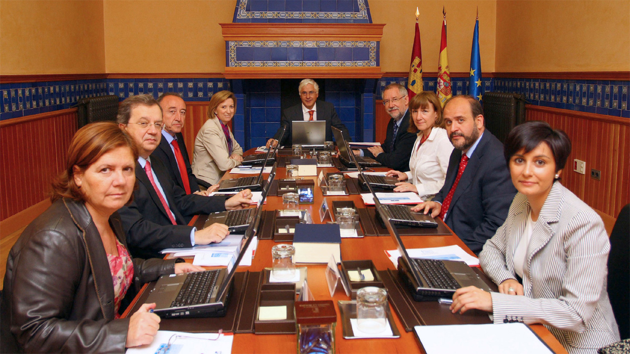 Barreda anuncia que el Gobierno regional ha aprobado líneas de ayuda para los agricultores afectados por el pedrisco