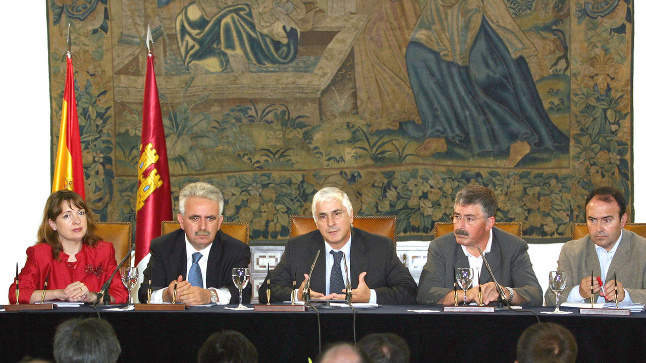 ‘El Acuerdo por el Empleo es una seña de identidad de ese futuro por construir en C-LM’