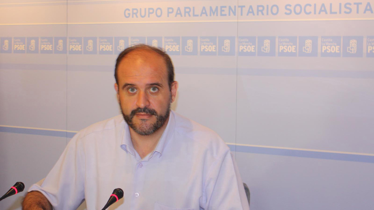 “El dato importante del déficit es el del 31 de diciembre. De Cospedal debe ponerse a gobernar ya y concretar qué medidas piensa tomar”