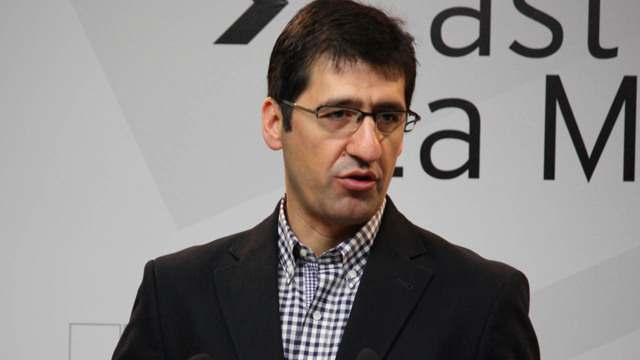 “Propondremos que el 80% del Presupuesto regional vaya a Sanidad, Educación y Servicios Sociales y la máxima de un político, un sueldo”