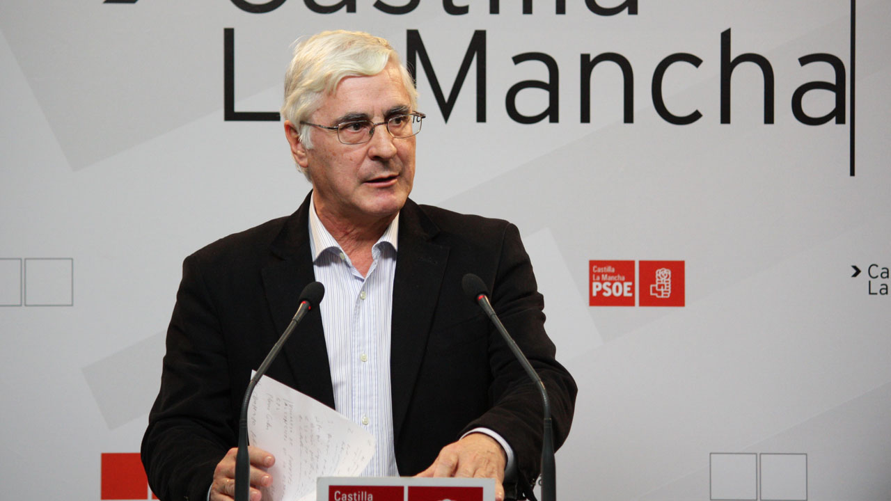 Barreda dice que el déficit se ha incrementado «espectacularmente» con Cospedal