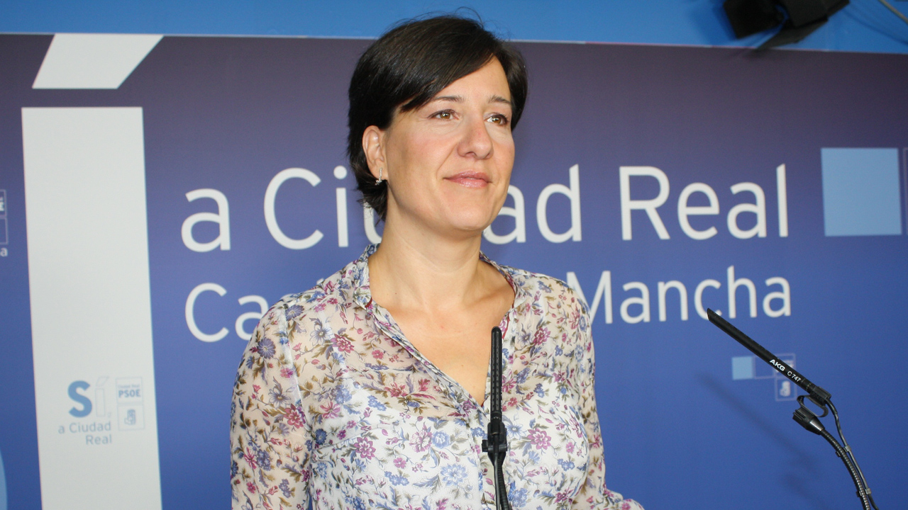 El PSOE dice que el cierre de las escuelas rurales supondrá el despido o el traslado de entre 100 y 120 maestros