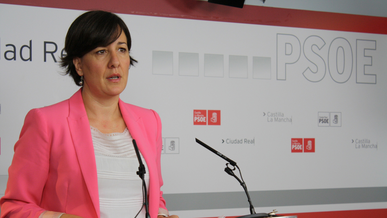 Fernández propone a Cospedal evitar el desastre de la UCLM reduciendo un 40% sus altos cargos elegidos a dedo