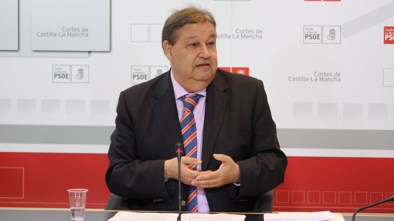 El PSOE presentará iniciativas para que «nadie pueda cobrar sueldos públicos de dos administraciones»