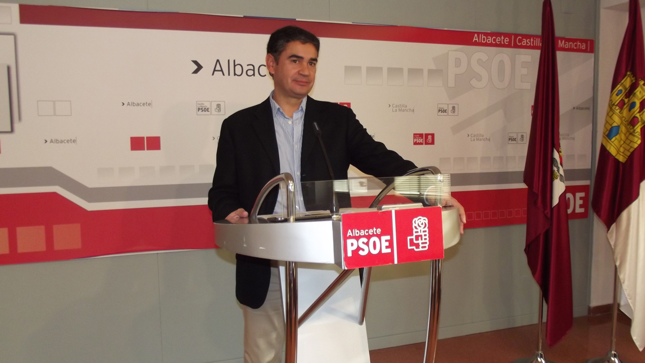 González Ramos: «En el 2012 Rajoy no ha dejado títere con cabeza»