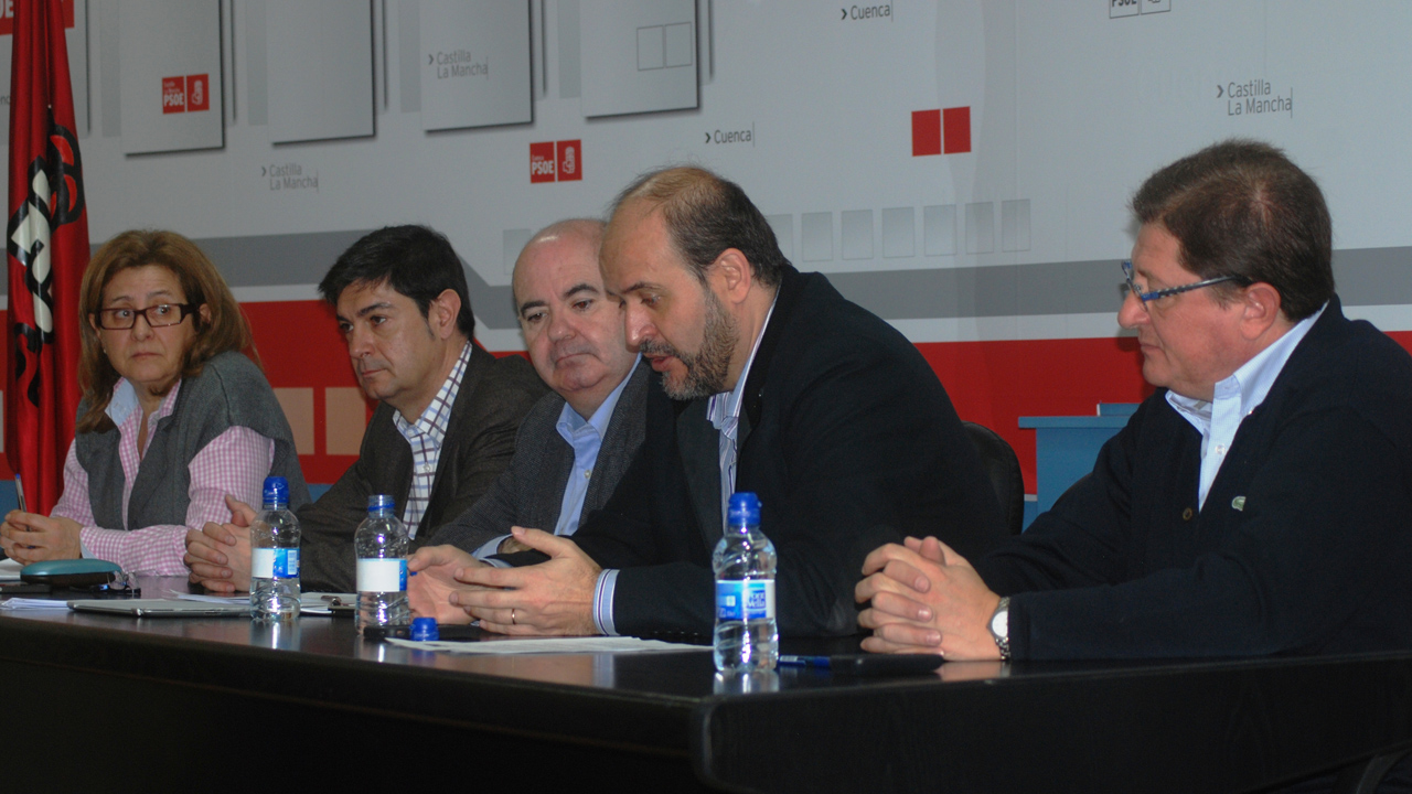 El PSOE llevará al Constitucional la Ley Local “si sale de las Cortes en los términos que está»