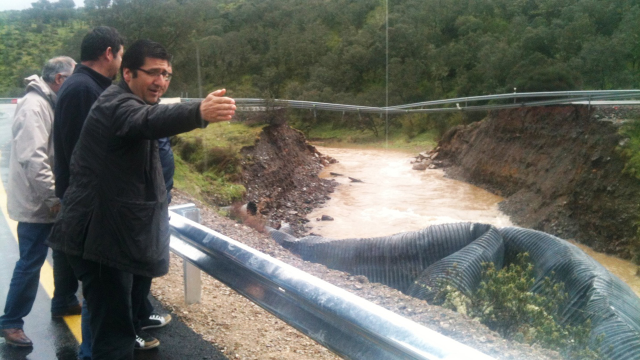 Caballero acusa a Cospedal de despreocuparse de los vecinos de Fuencaliente