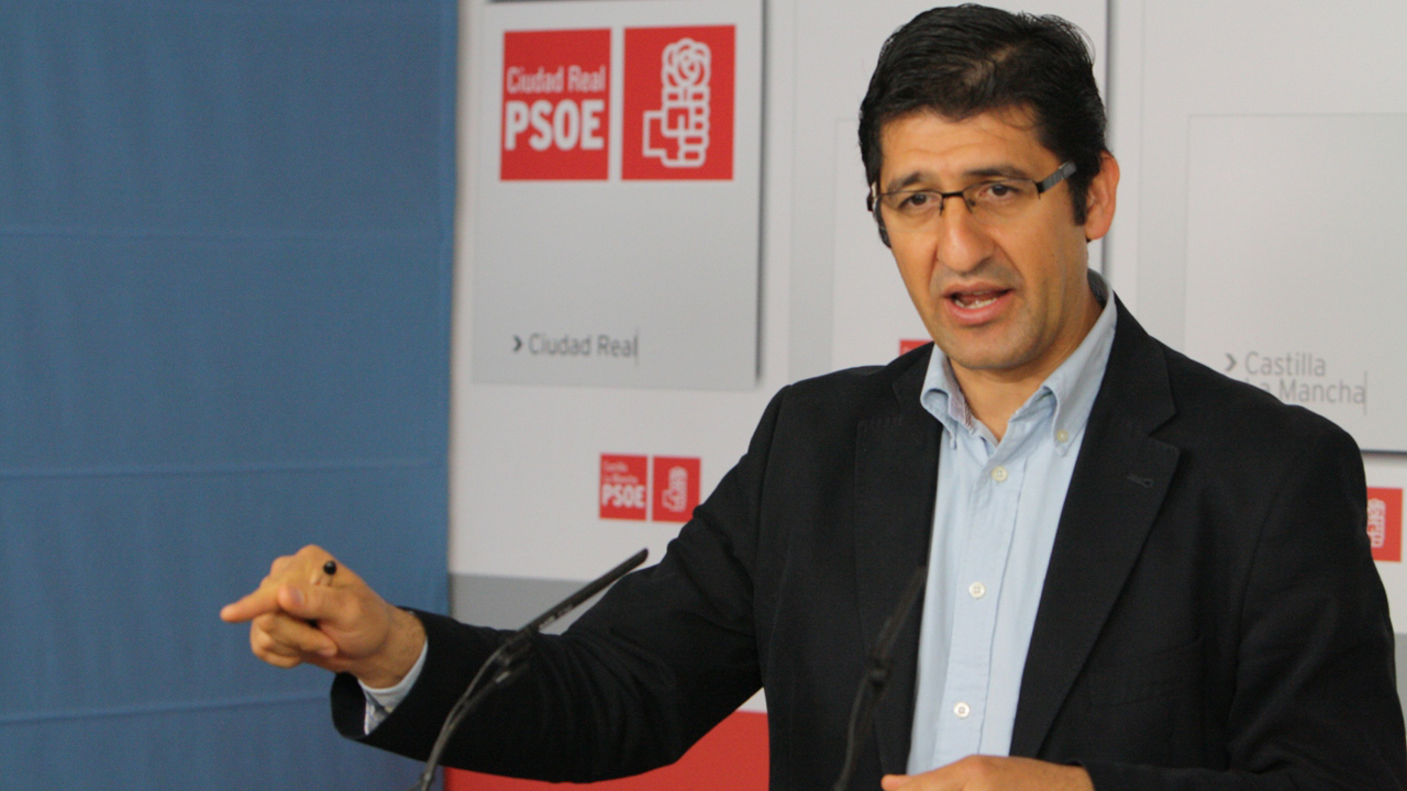 Caballero: “Es intolerable y una desvergüenza que Cospedal permita que nos roben el agua y el dinero para regalárselo a Murcia”