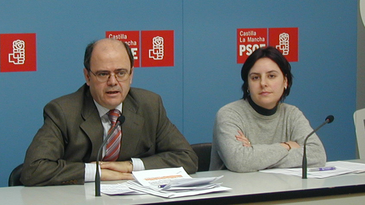 El PSOE se pregunta si Molina (PP) defiende a C-LM o a Murcia