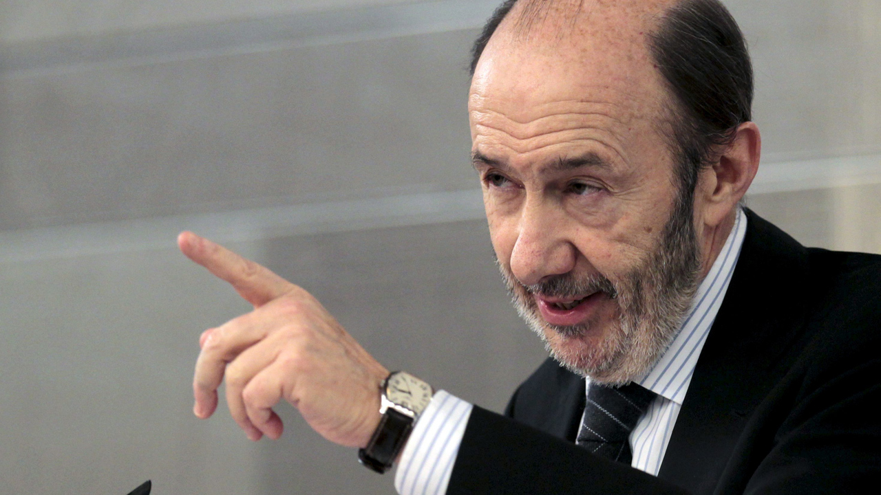 Rubalcaba tacha de “cacicada” la reforma del Estatuto de Castilla-La Mancha