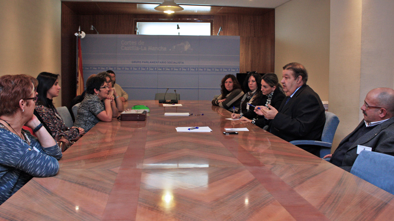 El PSOE pide una comisión de investigación en las Cortes de C-LM sobre la trama de los “niños robados” en nuestra región