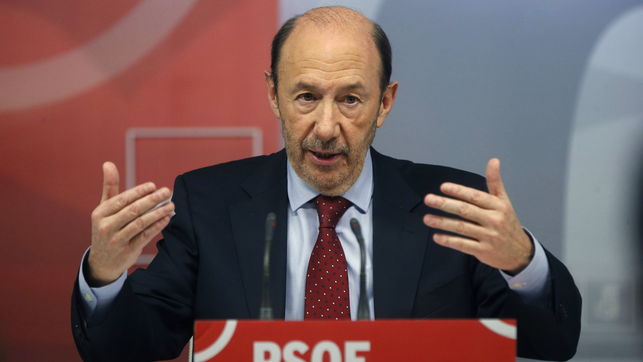 Rubalcaba: «El PSOE pedirá un careo entre Bárcenas y Cospedal ante el juez Ruz»