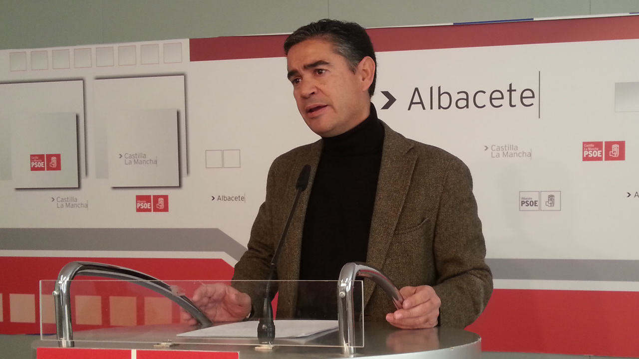 El PSOE habla de «crisis abierta» en el Hospital de Albacete tras la dimisión de seis cargos directivos