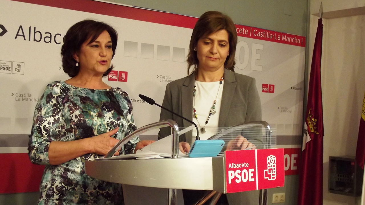 «En tan solo tres años, Cospedal ha hecho retroceder a la mujer a la situación de hace tres décadas”