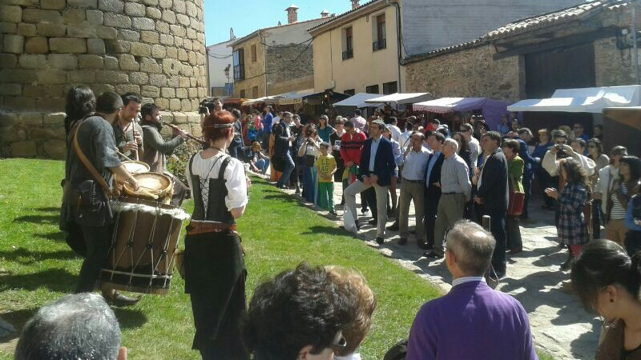 García-Page:”Las jornadas medievales de Oropesa son de esas cosas que demuestran que todos podemos hacer cosas para empujar hacia la salida de la crisis”