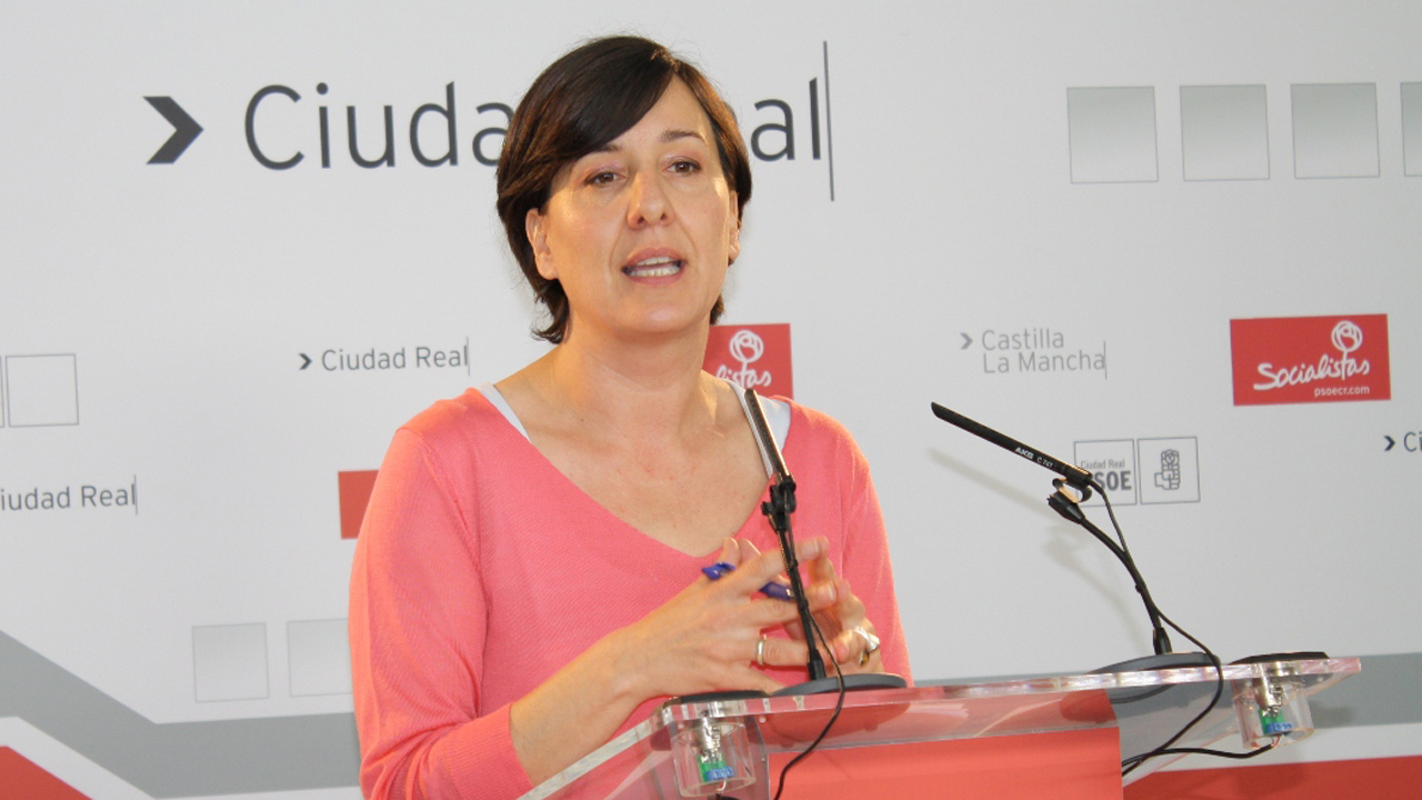 Fernández denuncia que en C-LM hay poco que celebrar al ser la segunda región que más ha recortado en sanidad y la que más listas de espera quirúrgica tiene