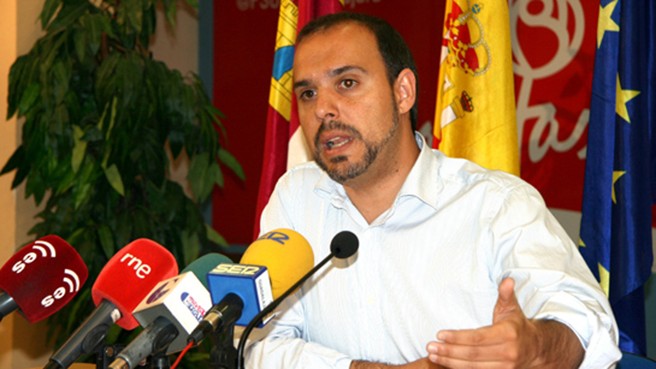 Bellido: “Román y Sánchez-Seco deben aclarar si ellos también pusieron 3.000 euros en billetes para la campaña del PP en 2004”