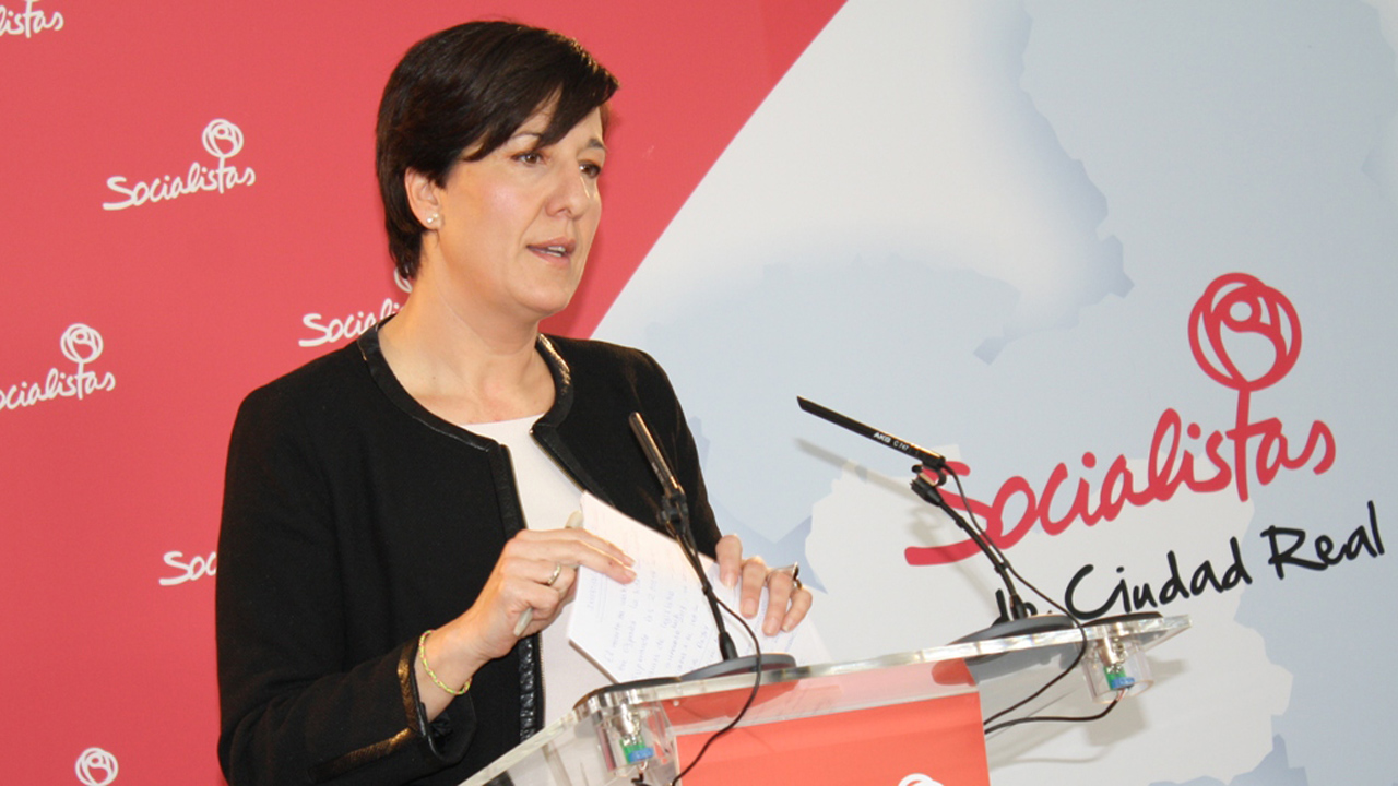 Fernández: “Cospedal ha pulverizado todos los récords al recortar un 24% en I+D y al despedir a 500 profesionales de la investigación”