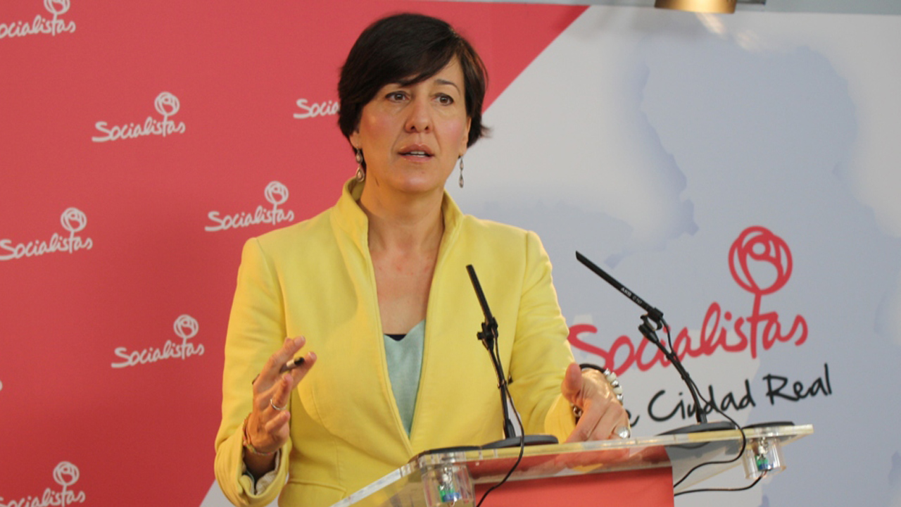 Fernández: “Que Cospedal se eche a temblar porque cada vez que Rajoy respalda a alguien, o en 15 días lo cesa, o está en la cárcel o lo están buscando”