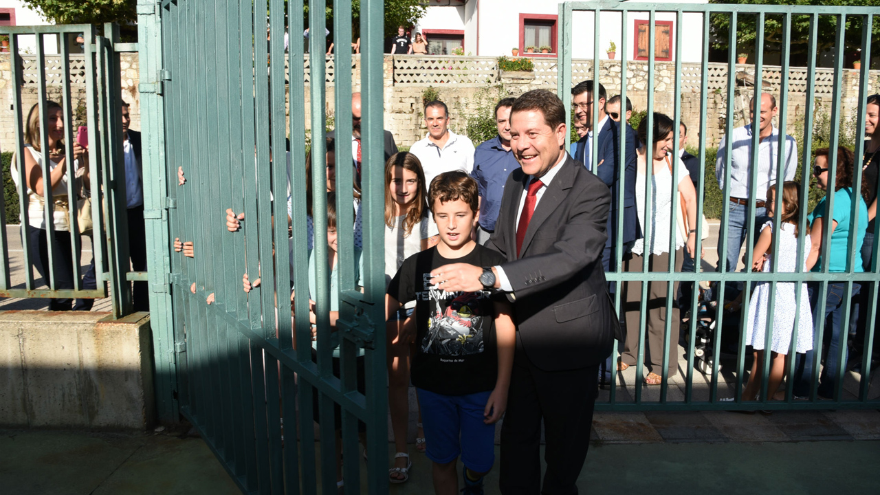 García-Page: «Recuperar un derecho o una prestación” cada semana de la presente legislatura