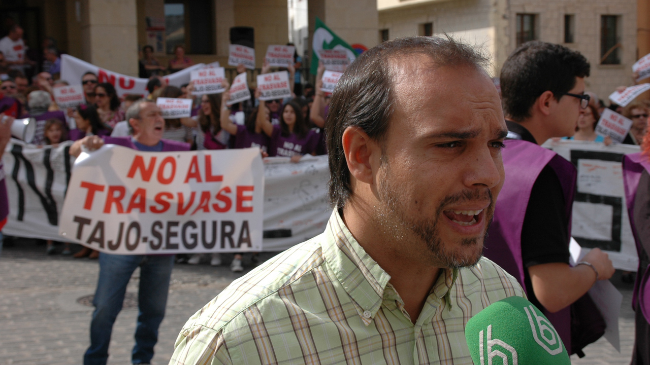 El PSOE apoya las reivindicaciones de los municipios ribereños