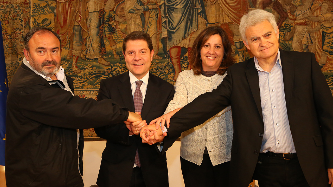 El presidente García-Page anuncia que el Plan de Empleo, concebido inicialmente para dos años, podrá ampliarse hasta el final de la legislatura