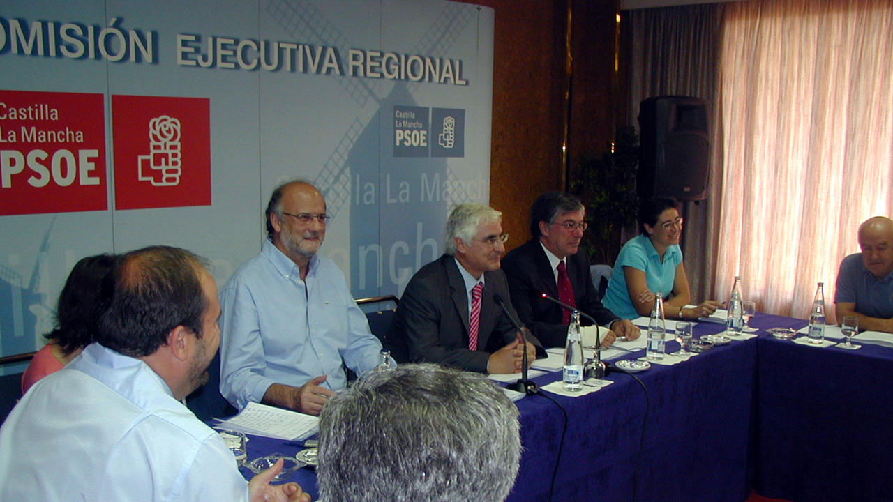 La Ejecutiva del PSOE anuncia que se inicia una nueva etapa con ‘mayor impulso para nuevos retos’