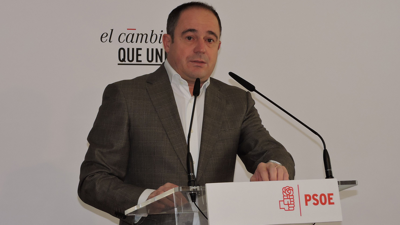 Sáez: “El único que sabe de buzones de la vergüenza en las listas de espera de Sanidad es el PP”